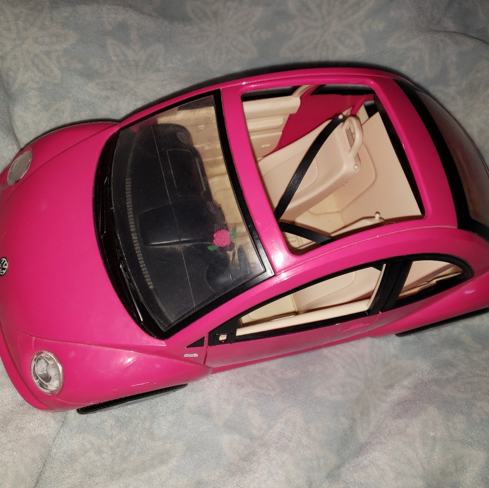 Pink Barbie Volkswagen Beetle